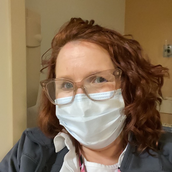 Meet your Posher, Lori - Picture 2 of 3